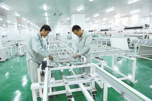 全市新特產(chǎn)業(yè)、服務(wù)業(yè)和沿海發(fā)展重點項目推進會現(xiàn)場觀摩活動剪影